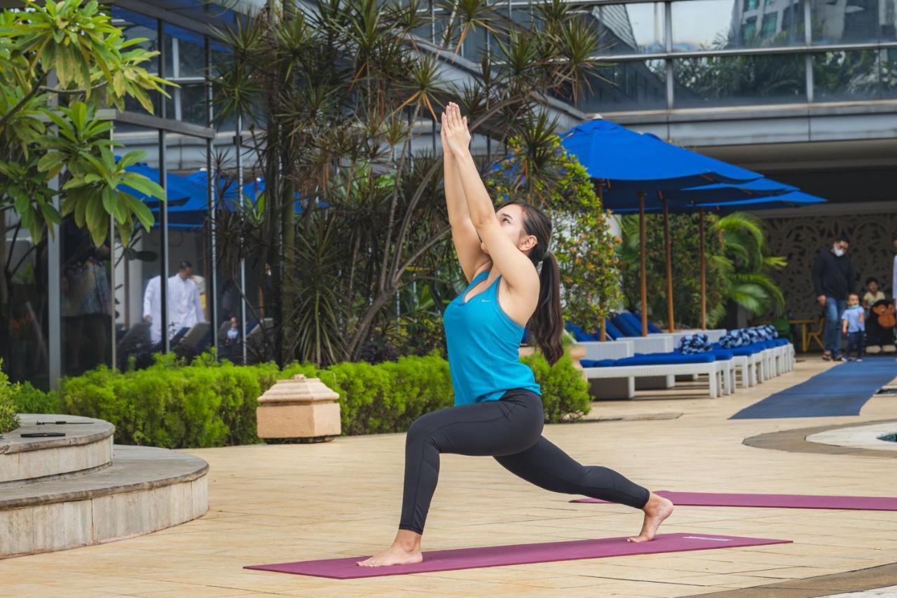 The Ritz-Carlton Jakarta, Mega Kuningan Otel Dış mekan fotoğraf